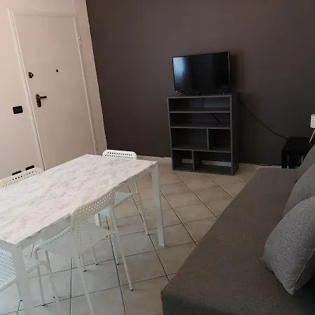 Mercede 34 Apartament